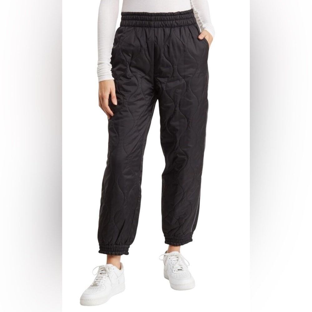 19 Cooper New NWT Black Nylon Onion Quilted Joggers Size Medium